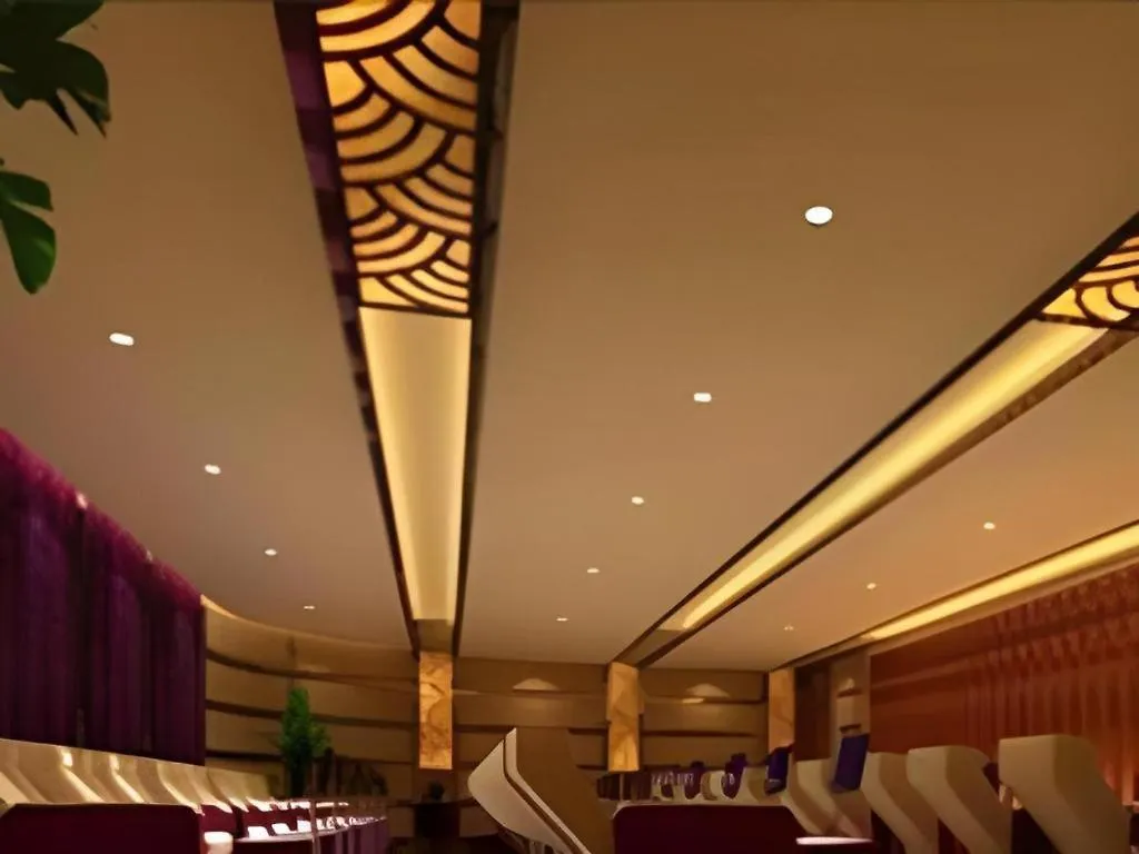 Zhangjiagang Jiangnan Garden Hotel 4*,